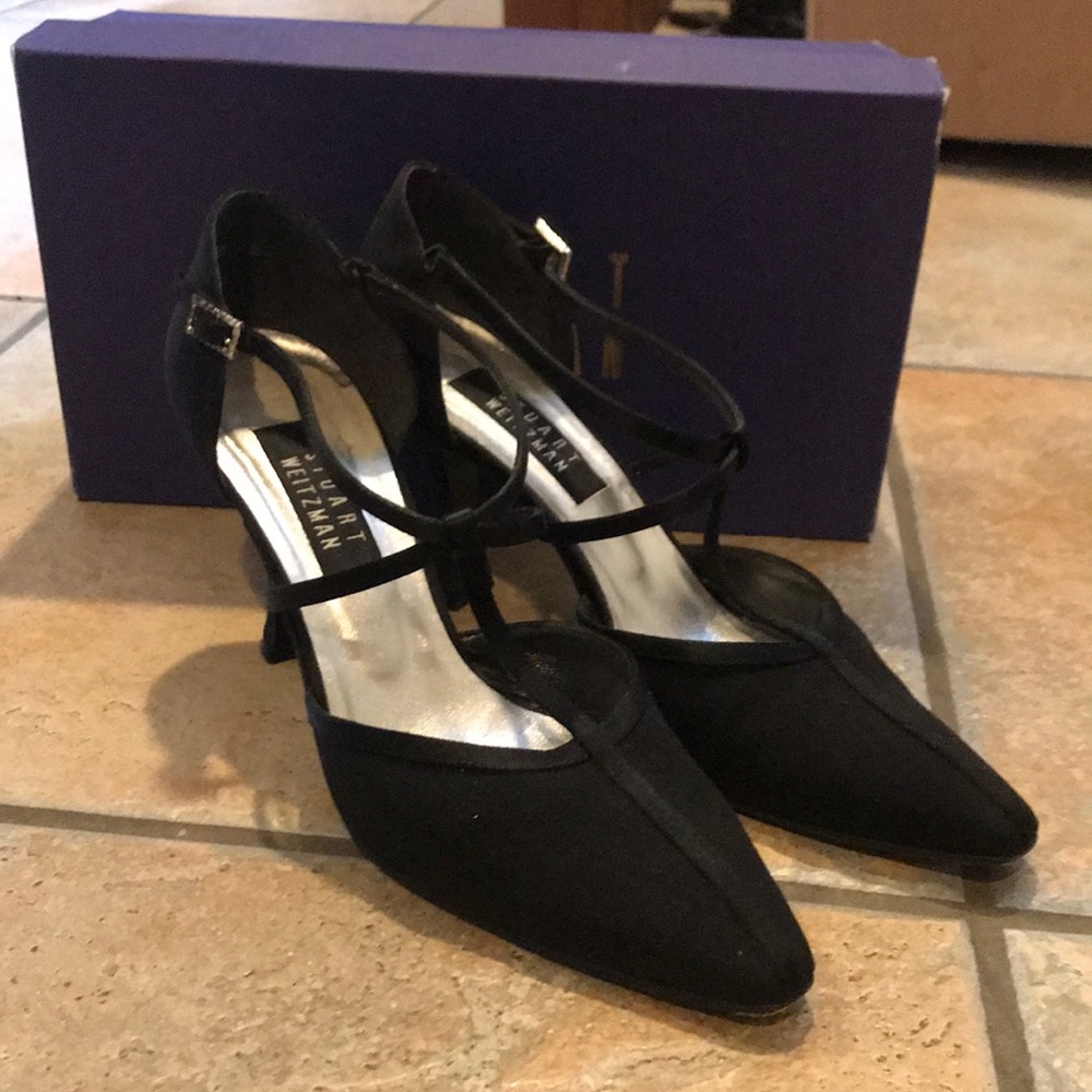Vintage Stuart Weitzman Black dress shoe size 8.5
